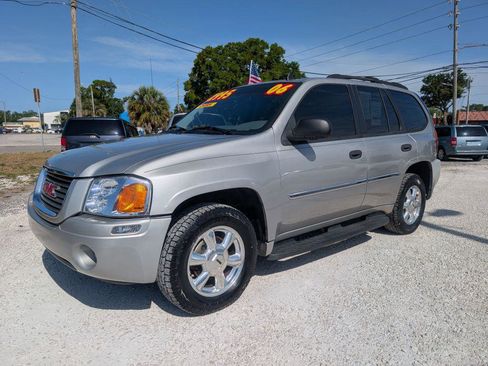 Used 2006 GMC Envoy SLE w/ Sle Preferred Equipment Group RWD image 1