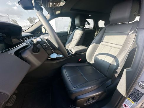 Used 2025 Land Rover Range Rover Evoque S image 13