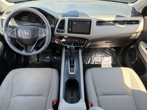 Used 2020 Honda HR-V EX image 16