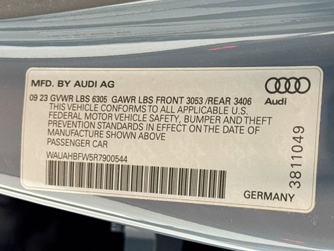 Used 2024 Audi RS e-tron GT image 29