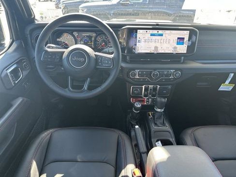 New 2025 Jeep Wrangler Unlimited Rubicon w/ XTREMEE 35" Tire Package image 21