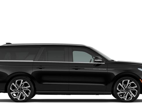 New 2026 Lincoln Navigator L Black Label AWD/4WD image 3