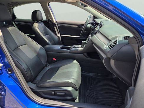 Used 2017 Honda Civic Touring image 17