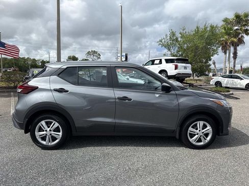 Certified 2025 Nissan Kicks Play S FWD image 2