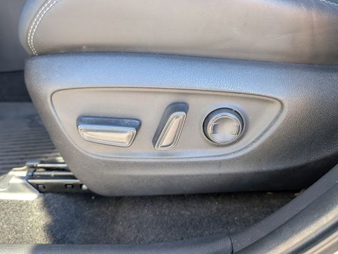 Used 2023 Toyota RAV4 XLE Premium image 16