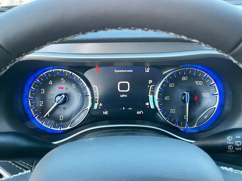 New 2026 Chrysler Pacifica Select w/ S Appearance Package image 12