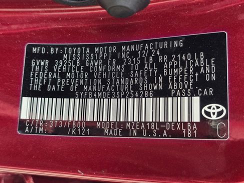 Used 2025 Toyota Corolla LE image 34