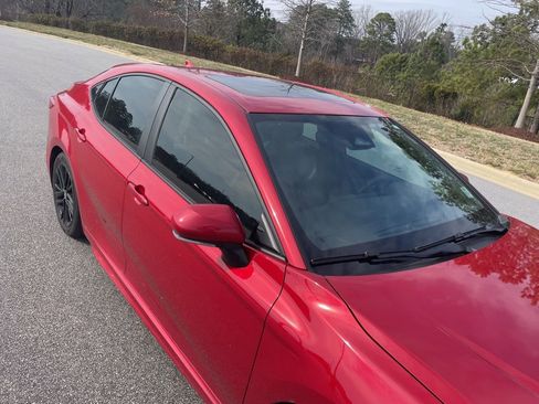 Used 2025 Toyota Camry SE w/ Multimedia Upgrade Package image 14