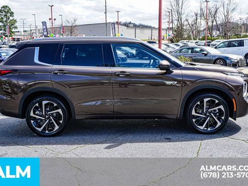 Used 2023 Mitsubishi Outlander SEL image 8