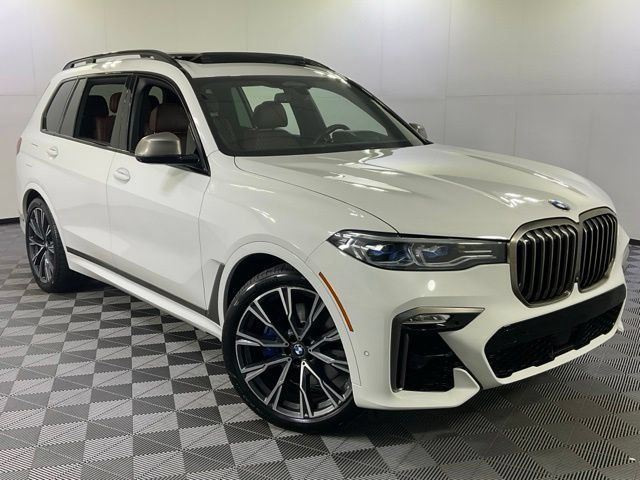 Used 2020 BMW X7 M50i w/ Dynamic Handling Package AWD/4WD image 38