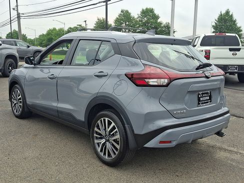 Certified 2024 Nissan Kicks SV w/ Interior Electronics Package FWD image 5