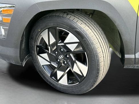 Used 2024 Hyundai Kona SEL FWD image 44