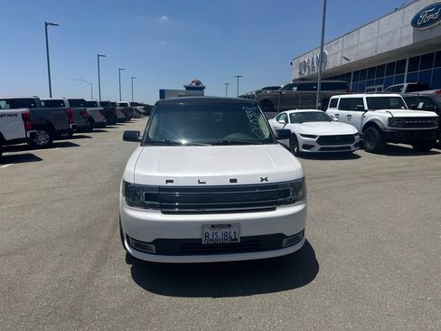 Used 2019 Ford Flex SEL w/ Equipment Group 202A FWD image 2