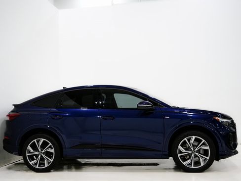 Used 2023 Audi Q4 e-tron Premium Plus w/ Premium Plus image 5