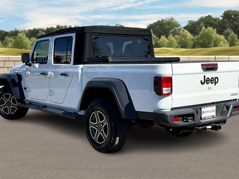 Used 2020 Jeep Gladiator Sport w/ Quick Order Package 24S image 9