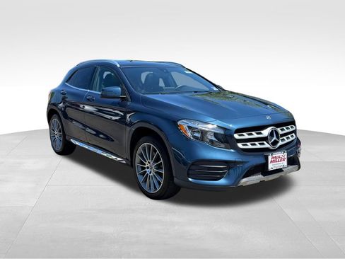 Used 2019 Mercedes-Benz GLA 250 4MATIC image 4