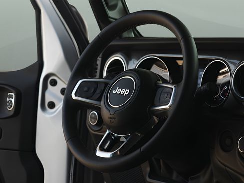 Used 2023 Jeep Gladiator Overland AWD/4WD image 18