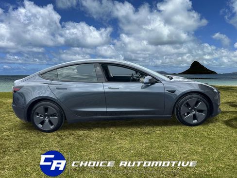 Used 2021 Tesla Model 3 Standard Range Plus image 8