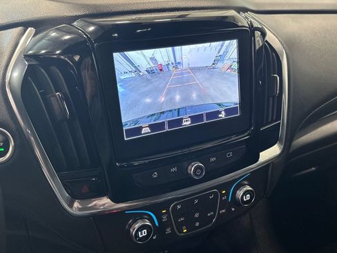 Used 2023 Chevrolet Traverse LT AWD/4WD image 28