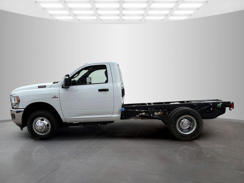 New 2024 RAM 3500 Tradesman image 6