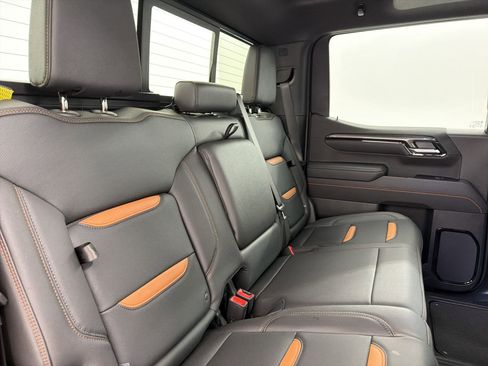 Used 2026 GMC Sierra 1500 AT4 w/ AT4 Premium Package AWD/4WD image 30
