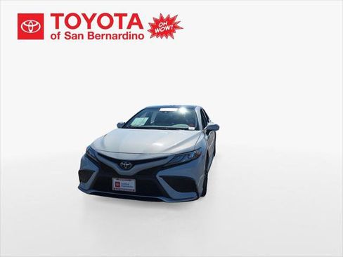 Certified 2022 Toyota Camry XSE w/ Blackout Package (TMS) image 44