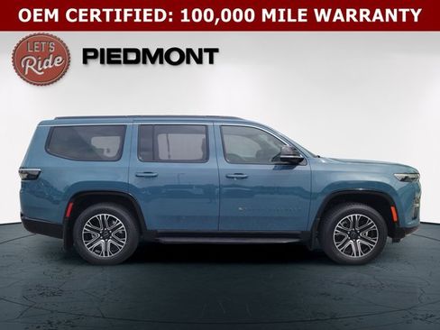 Used 2026 Jeep Grand Wagoneer 2WD w/ Premium Group I image 4