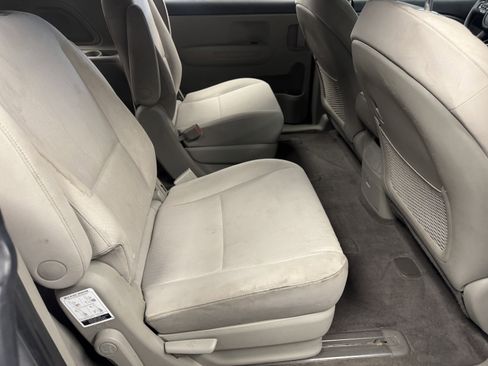 Used 2019 Kia Sedona L image 12