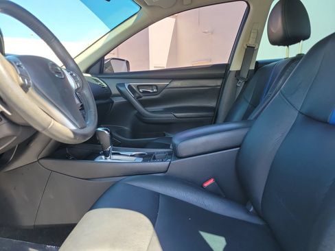 Certified 2018 Nissan Altima 2.5 SR w/ SR Midnight Edition FWD image 26