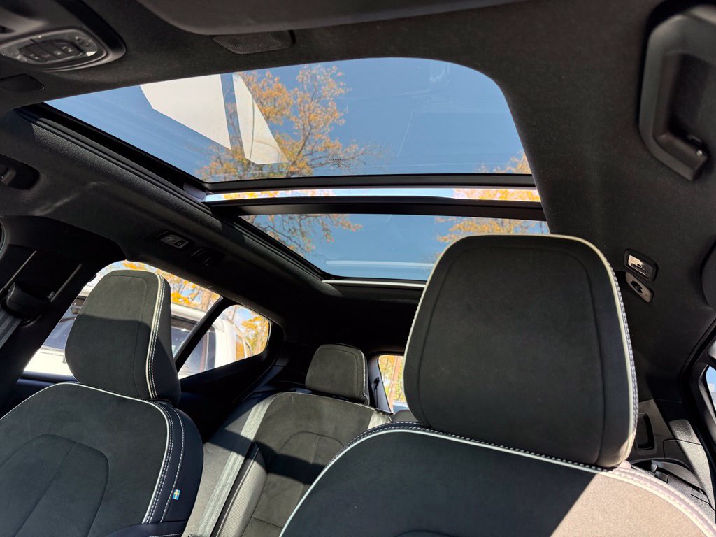 Used 2020 Volvo XC40 T5 R-Design w/ Protection Package Premier AWD/4WD image 19