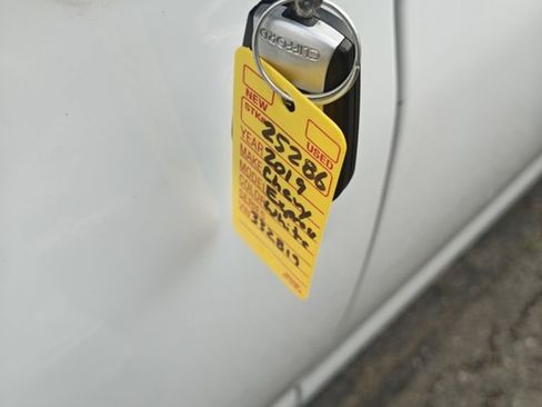 Used 2019 Chevrolet Express 3500 w/ Driver Convenience Package image 13