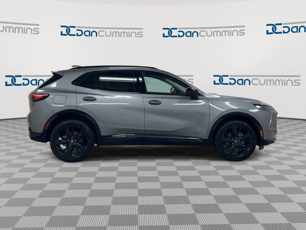 Used 2025 Buick Envision Sport Touring AWD/4WD image 9