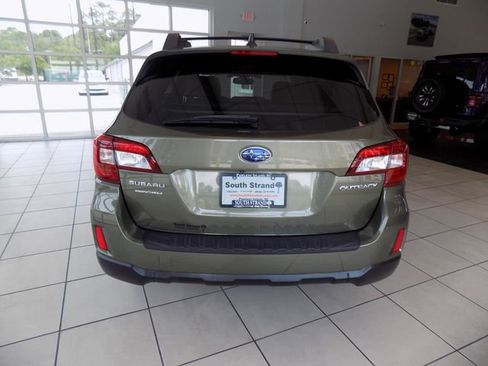 Used 2016 Subaru Outback 2.5i Limited AWD/4WD image 10