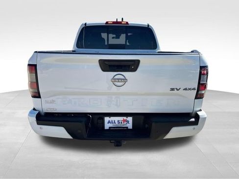 Used 2023 Nissan Frontier SV w/ SV Convenience Package image 8