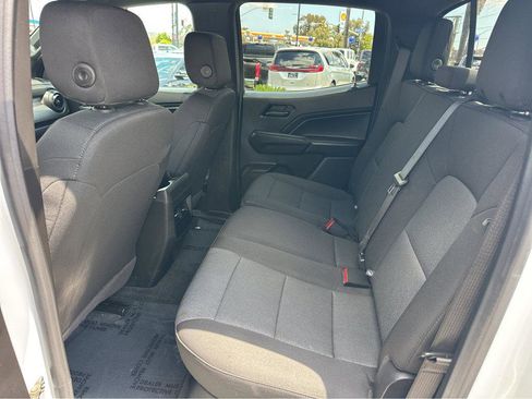 Used 2025 Chevrolet Colorado W/T AWD/4WD image 10