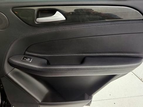 Used 2016 Mercedes-Benz GLE 400 4MATIC image 43