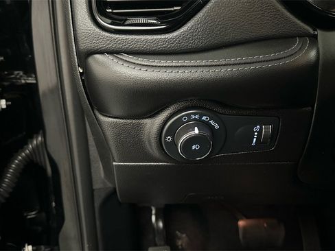 Used 2022 Dodge Durango GT image 24