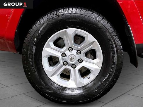 Certified 2018 Toyota 4Runner SR5 image 11