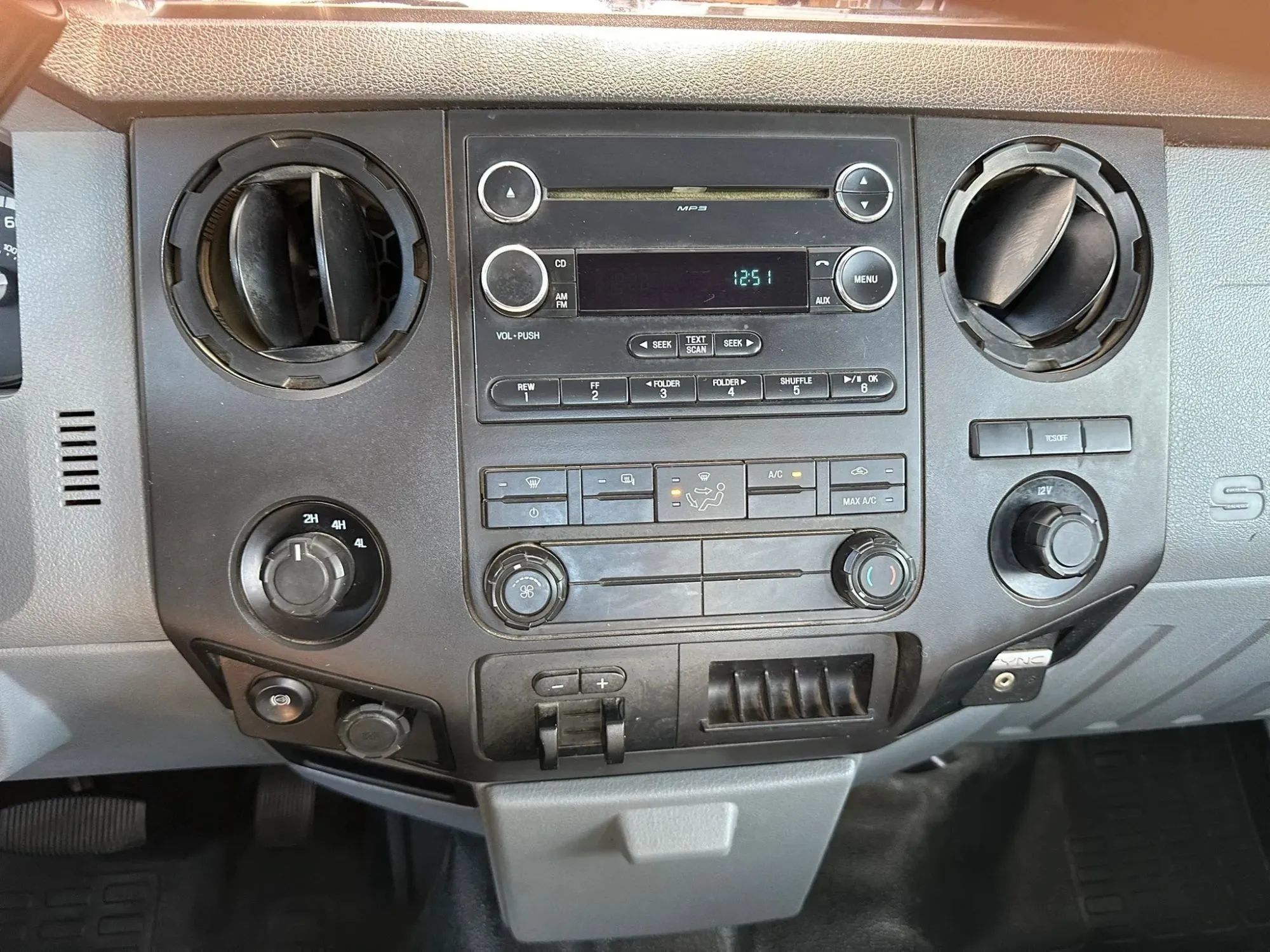 Used 2016 Ford F450 XL w/ Power Equipment Group AWD/4WD image 8