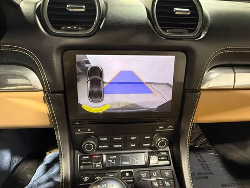 Used 2022 Porsche 718 Boxster image 46