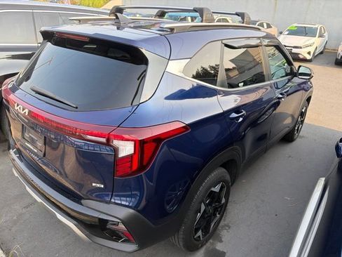 Certified 2025 Kia Seltos EX AWD/4WD image 3