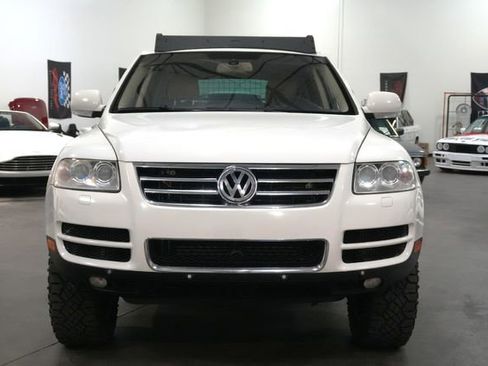Used 2006 Volkswagen Touareg V10 TDI AWD/4WD image 2
