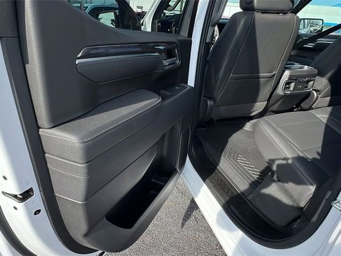 New 2026 Chevrolet Silverado 1500 LTZ w/ LTZ Premium Package image 17