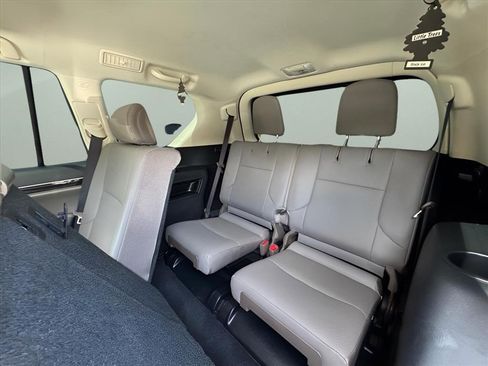 Used 2021 Lexus GX 460 Premium w/ Premium Package AWD/4WD image 14