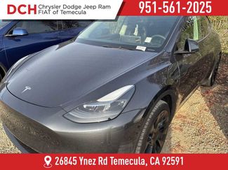 Used 2024 Tesla Model Y Long Range video 1