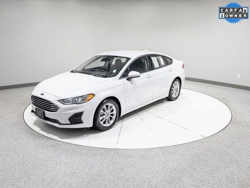 Used 2020 Ford Fusion SE image 34