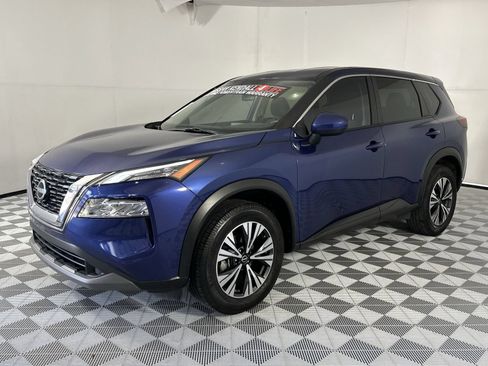Used 2023 Nissan Rogue SV FWD image 4