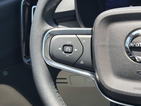 New 2026 Volvo XC40 B5 Plus w/ Protection Package Premier AWD/4WD image 8