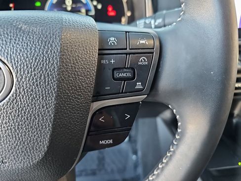 Certified 2025 Toyota Camry SE w/ Convenience Package FWD image 12