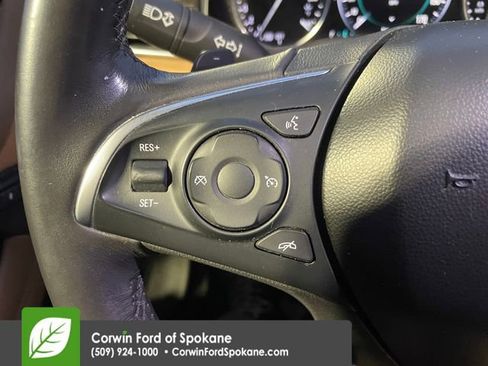 Used 2018 Buick LaCrosse Essence image 22